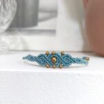 Macrame βραχιόλι Calya σε γαλάζιο