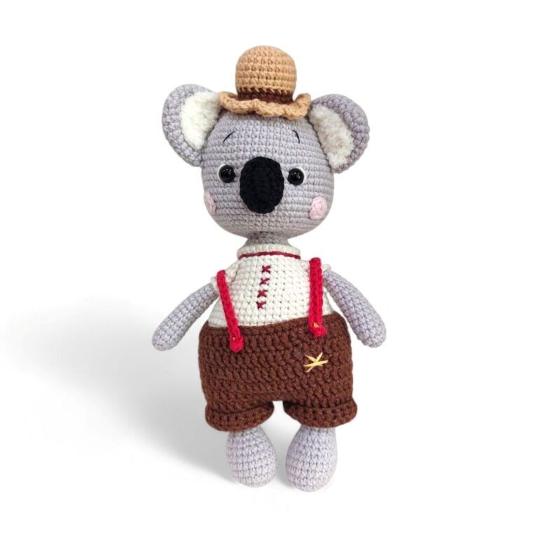Χειροποίητο πλεκτό koala amigurumi KODI με καπέλο σε γκρι, εκρού και καφέ αποχρώσεις