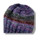 Λεπτομέρεια πλέξης γυναικείου μωβ beanie σκουφιού SABINE